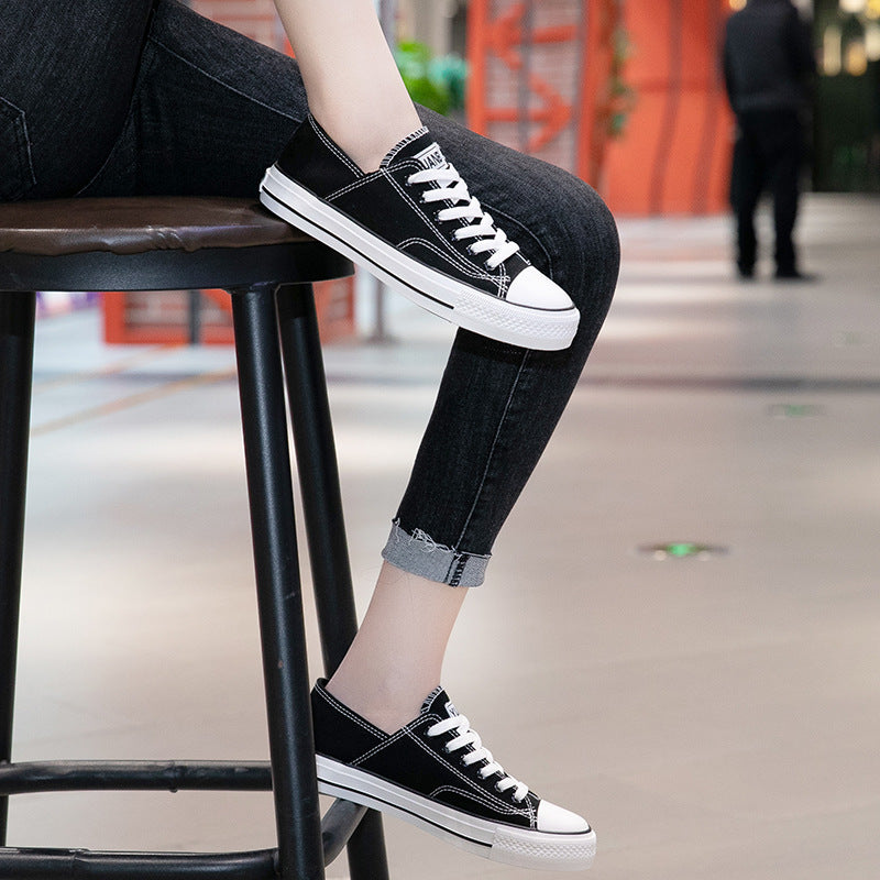 Women's Classic Canvas Slip-Ons - Breathable Lace-Up Sneakers with Color-Block Design